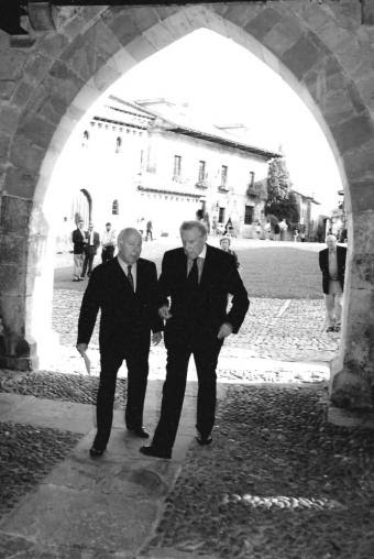 Del Castillo Literario: Santillana, un libro de medio siglo