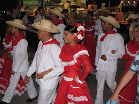 [Folkart+parada-Lent+1.7.2008-7-721967.bmp]