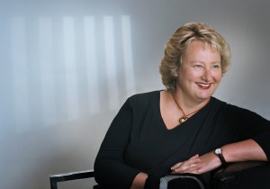 [Anna-Campbell-43970007-300x210.jpg]