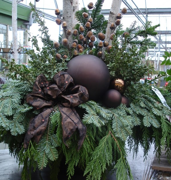 Surroundings Home to Garden: Seasonal Outdoor Planters