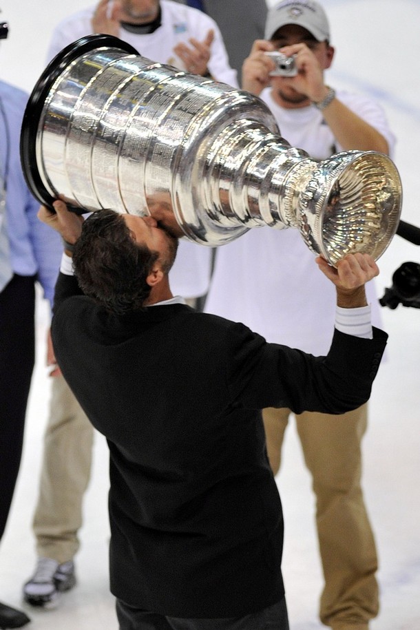 CARLY IS THE STANLEY CUP WORTH IT? STANLEY CUP REVIEW