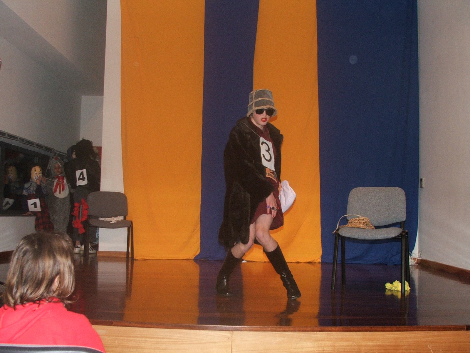 [2006_0102MASCARADO070002.JPG]