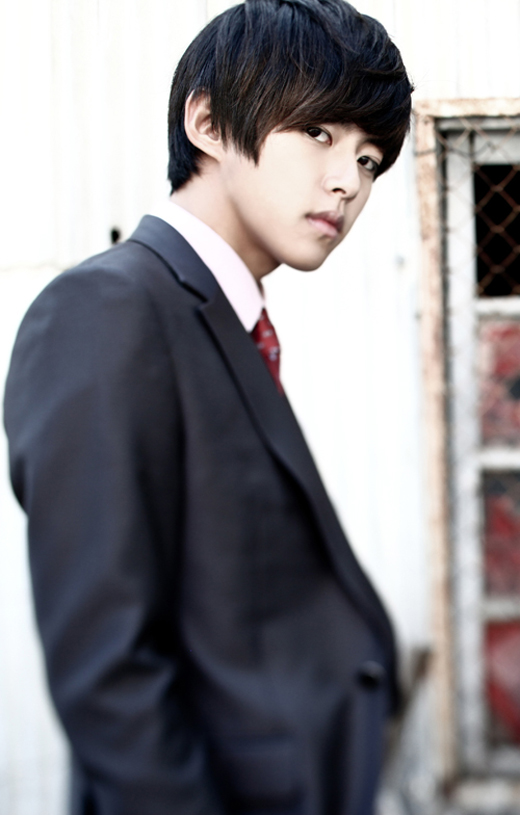 U-Kiss ♥ 유키스: [PHOTO] 101108 Dongho @ New Picture