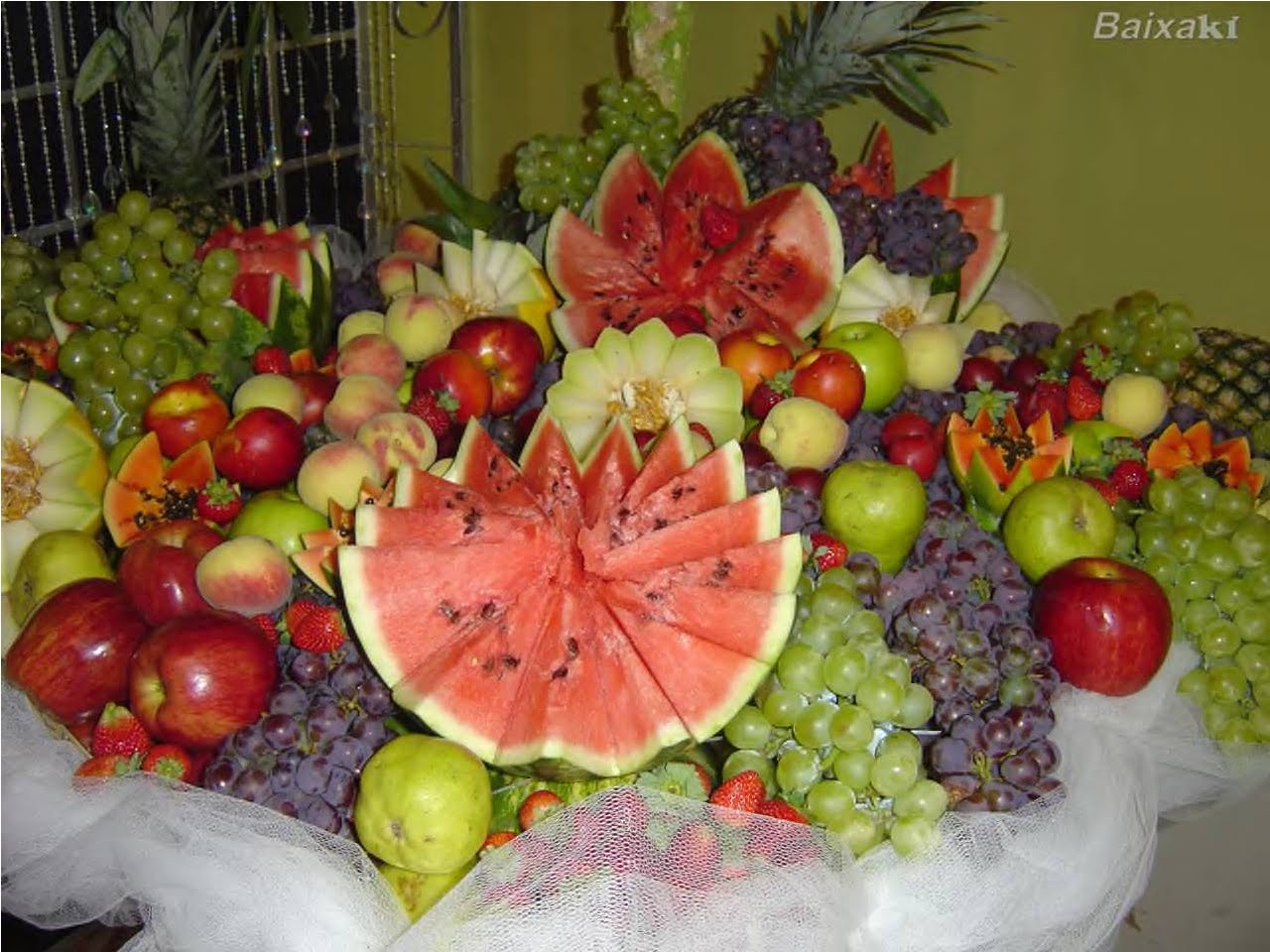 Frutas e Frutos Mesas decoradas com muitas frutas -> Decoração Mesa De Frutas Natal Simples Frutas e Frutos Mesas decoradas com muitas frutas -> Decoração Mesa De Frutas Natal Simples