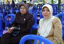 Ibu Fitrathiyah, S.PdI dan Ibu Saribatul Aslamiyah, S.PdI