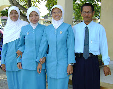 Ibu Ayik Sujiati, S.Pd, Ratna Handayani, Widya Kurnia, S.Pd dan Bapak Dahni