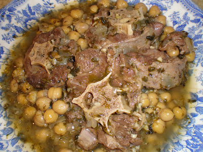 Rabo De Toro Con Garbanzos