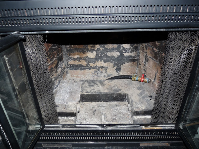 Installing Gas Logs In A Prefab Fireplaces