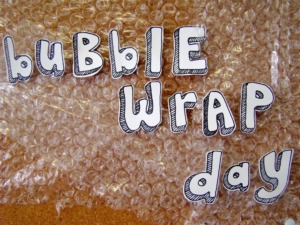 Holly Knitlightly Bubble Wrap Appreciation Day!