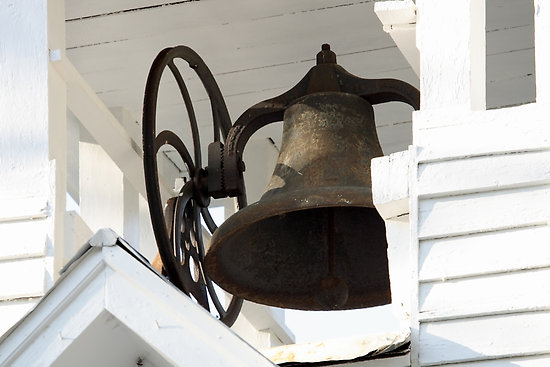 [1139389-2-church-bell.jpg]