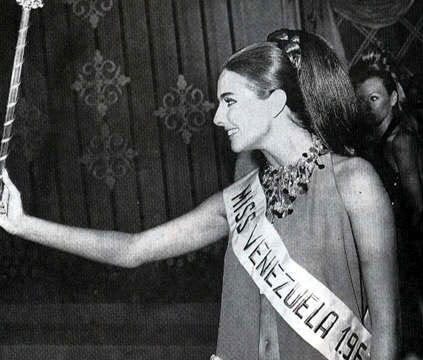 Những nhan sắc đáng nhớ ở MU (1952 -nay) Điểm danh người quen thành công ở Miss International.  (4) - Page 13 A+(1)