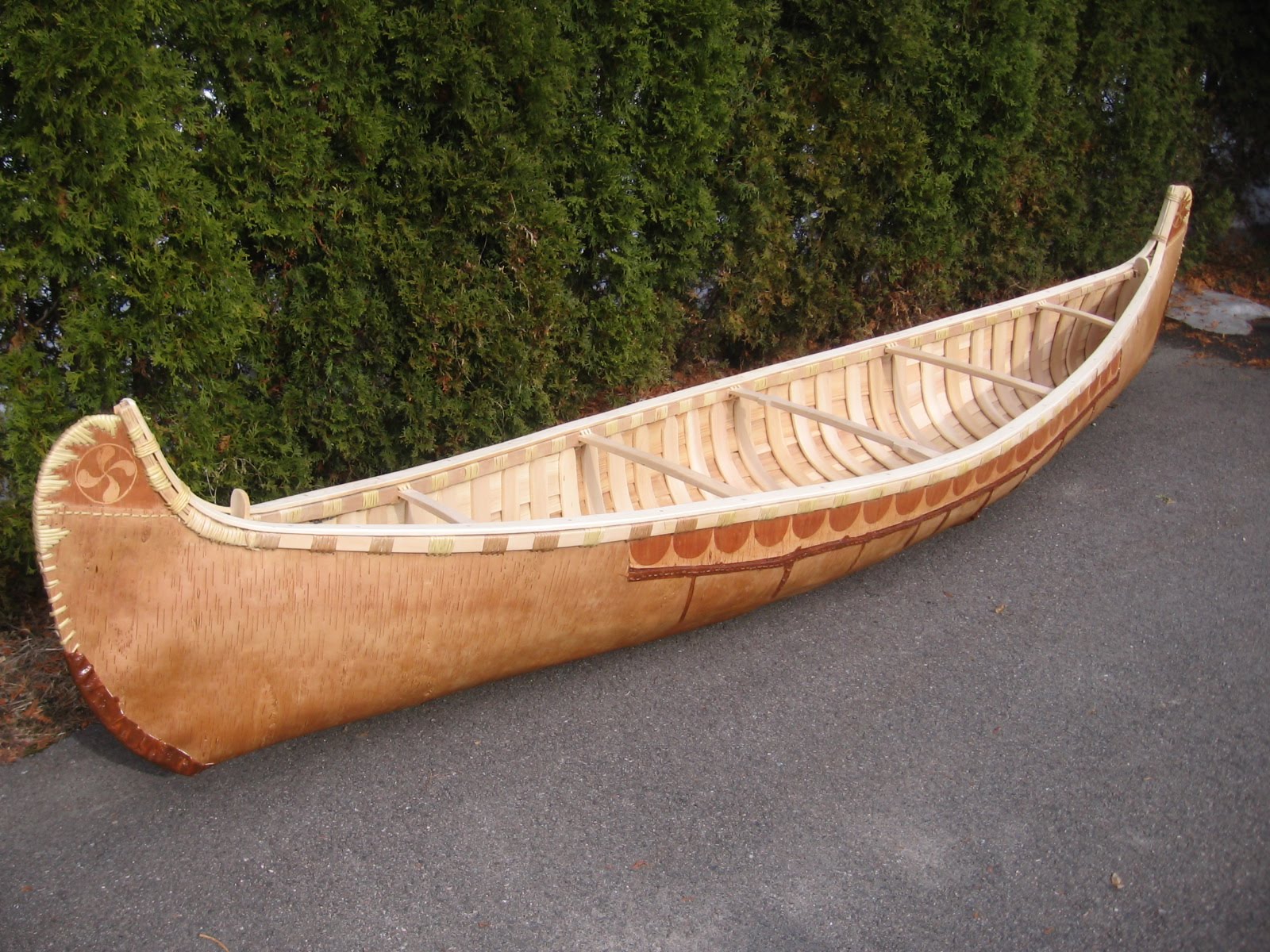 Francois' Birchbark Canoes Algonkin old style canoe