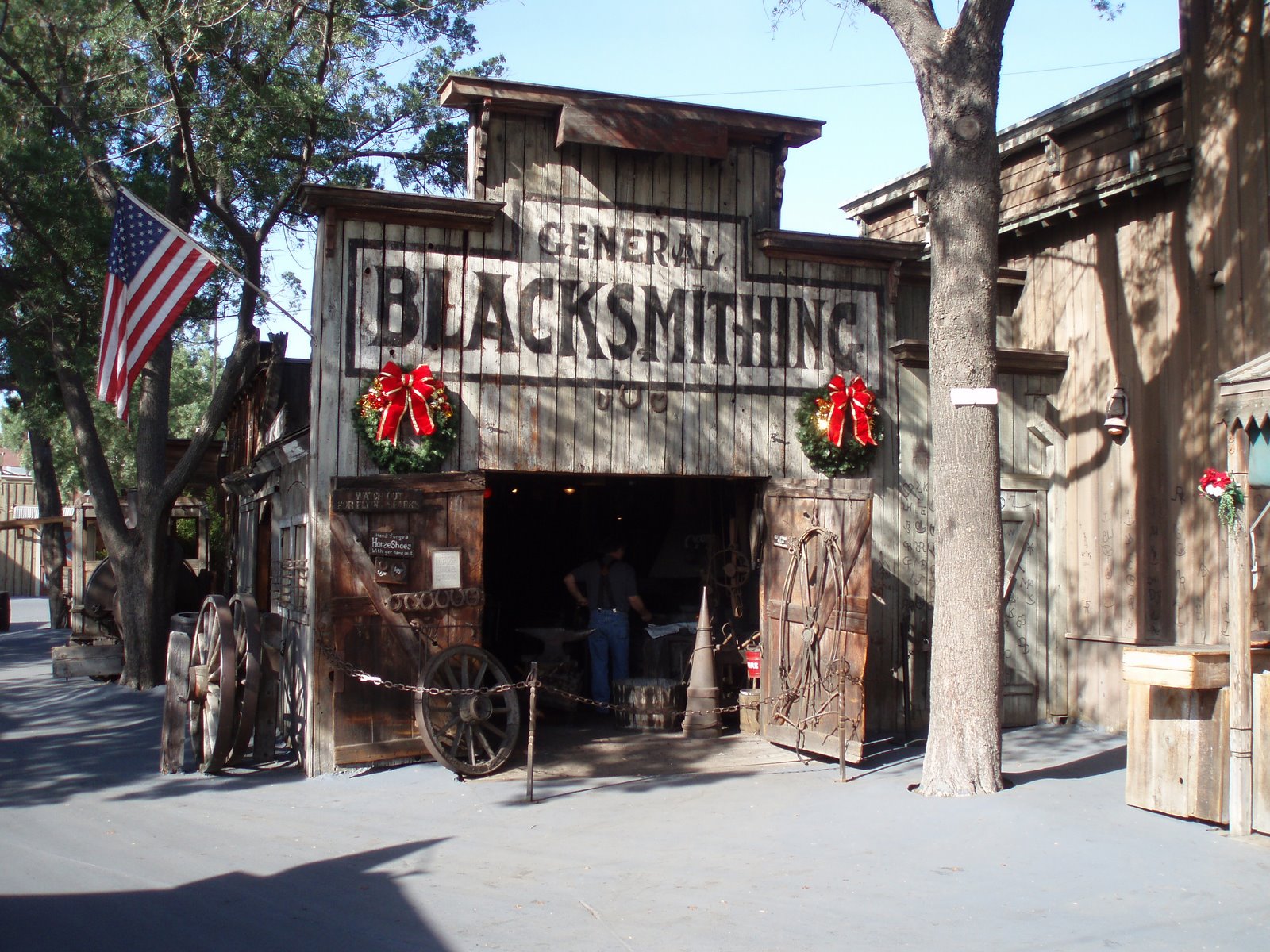 [14+blacksmith+1.JPG]