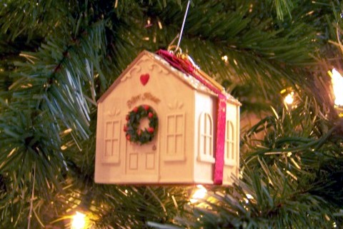 [House+Ornament.jpg]