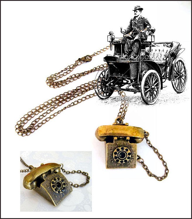 [Voices+from+the+past.jpg]