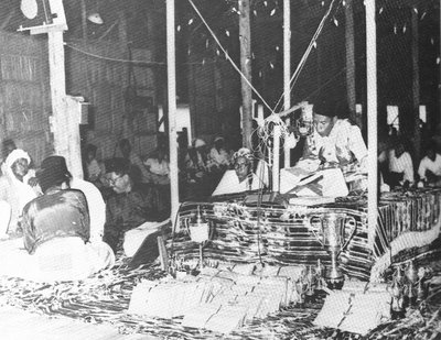 [musabaqah_at_masjid_kajang_early_1950s.jpg]