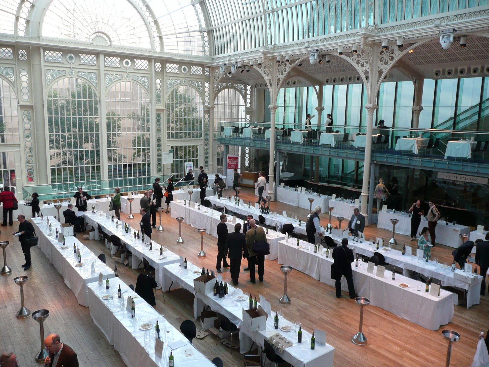 [UGC+tasting+Covent+Garden+21st+Oct+2008+006.jpg]