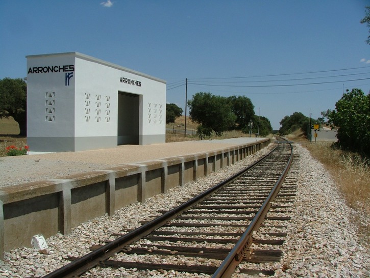 [Apeadeiro+de+Arronches+2009.JPG]