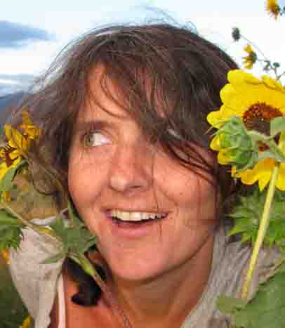 MELANIE HAMLETT is a wandering