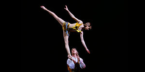 Circus De Olay