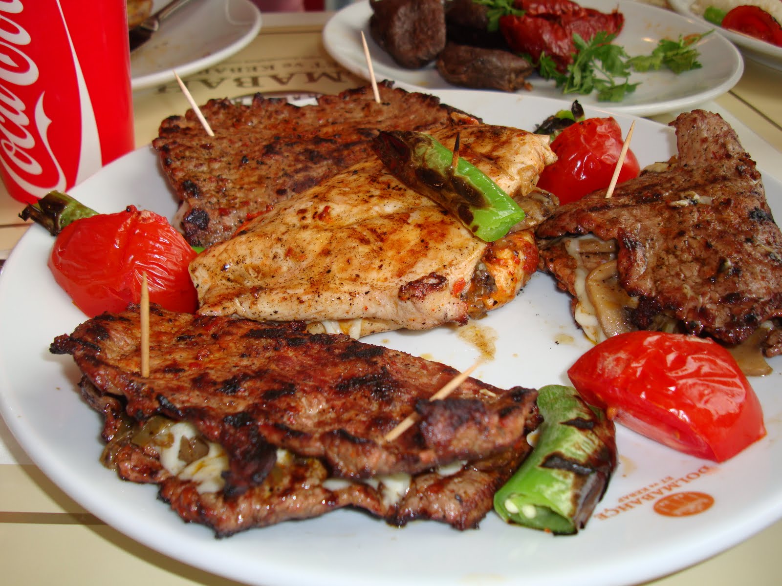 Eyvah Ne Pişirsem DOLMABAHÇE ET VE KEBAP KEYFİ