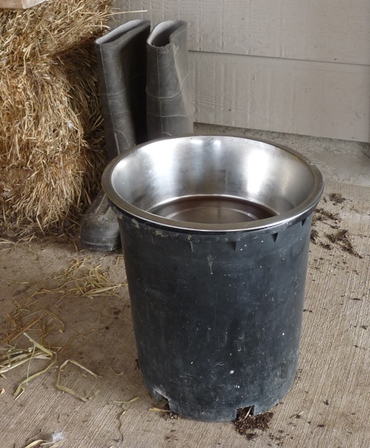 Farm Natters DIY Big Dog Feeder Stands