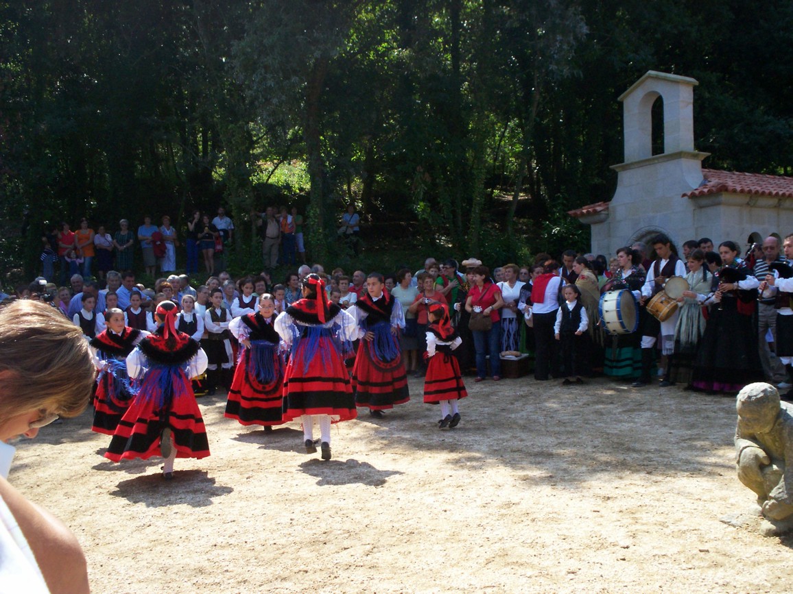 [100_0977Cruz+Martinez.JPG]