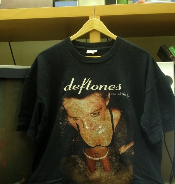 deftones around the fur shirt