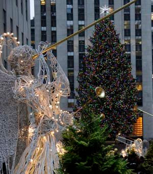 Special hot Angel tree pic at Rock center