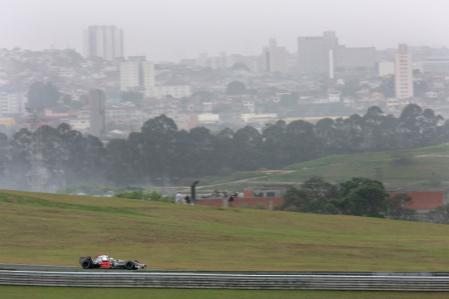 [Alonso+Sao+Paulo+Interlagos.jpg]