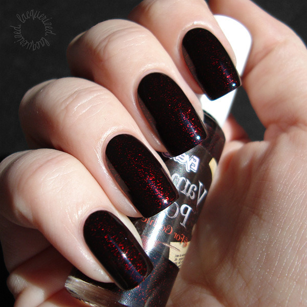 00-eyeko-vampira-polish.jpg
