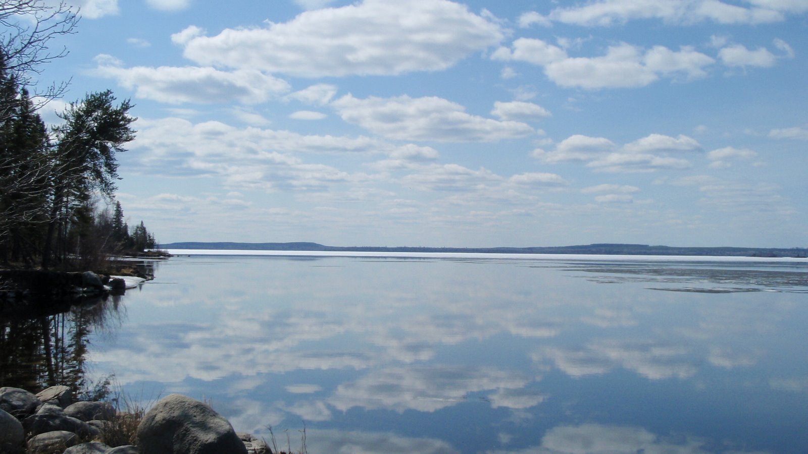 [May+10th+2009+ice+is+going+001.jpg]