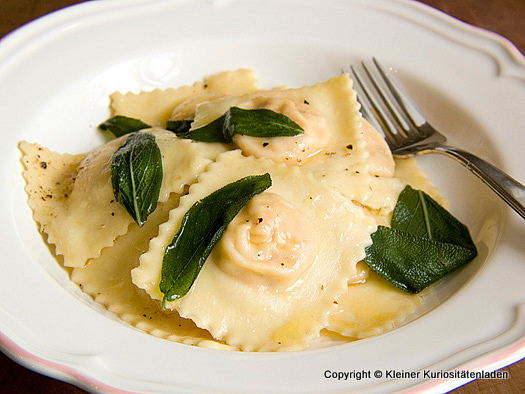 Kurbisravioli Mit Salbeibutter