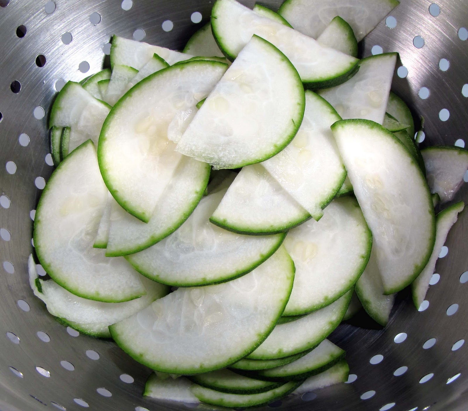 The Airy Way Mo qua (fuzzy melon) with tofu