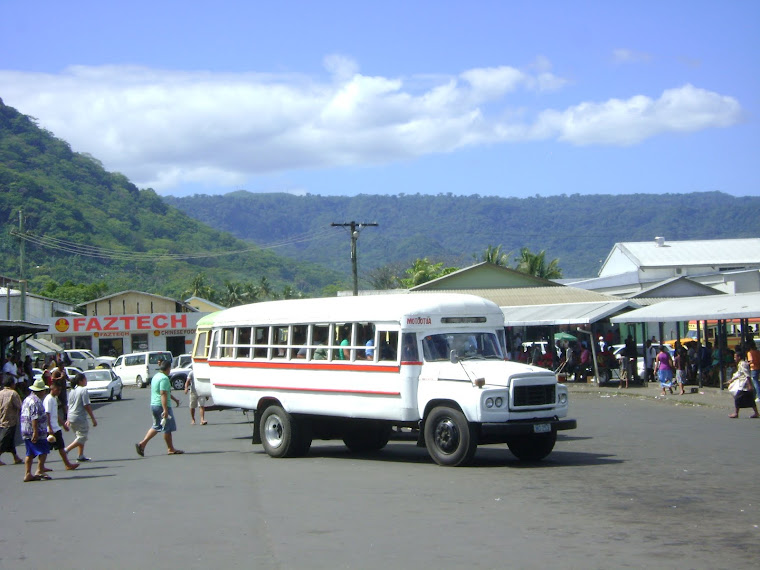 Samoan Bus and Market
