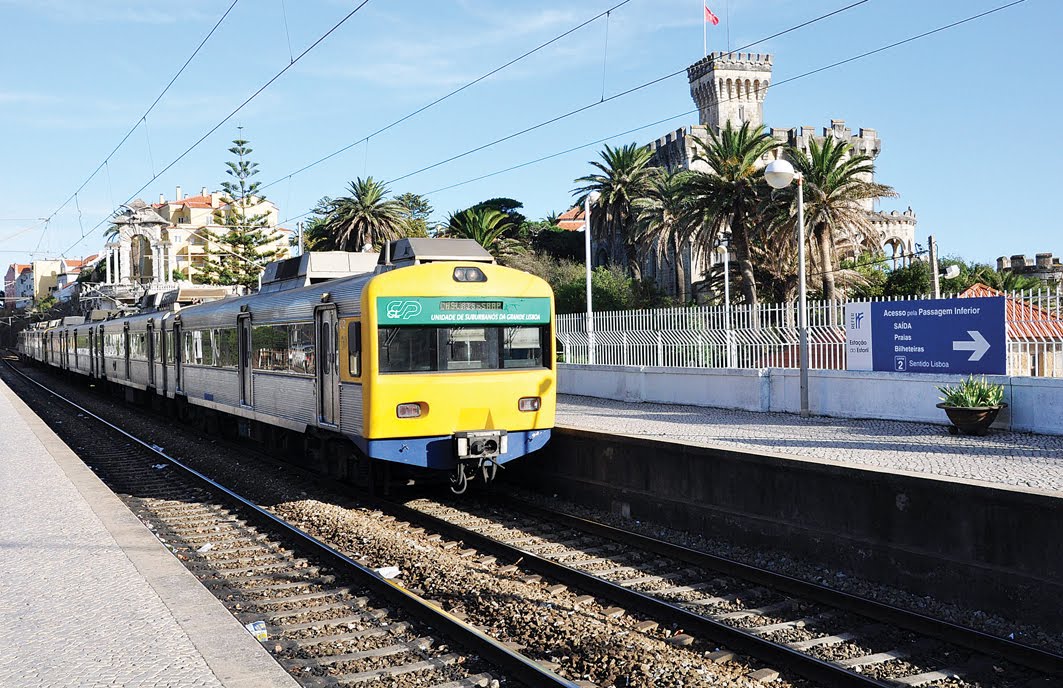 Linha de cascais Jornal da Região: LINHA DE CASCAIS Inovadora à nascença e hoje