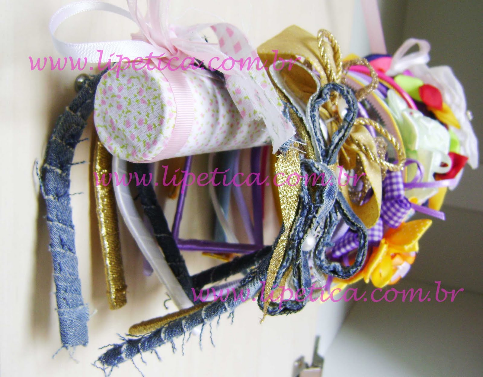 LiPeTiCa Tiaras e suporte de porta