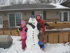 Kalleigh and Tante's snowman