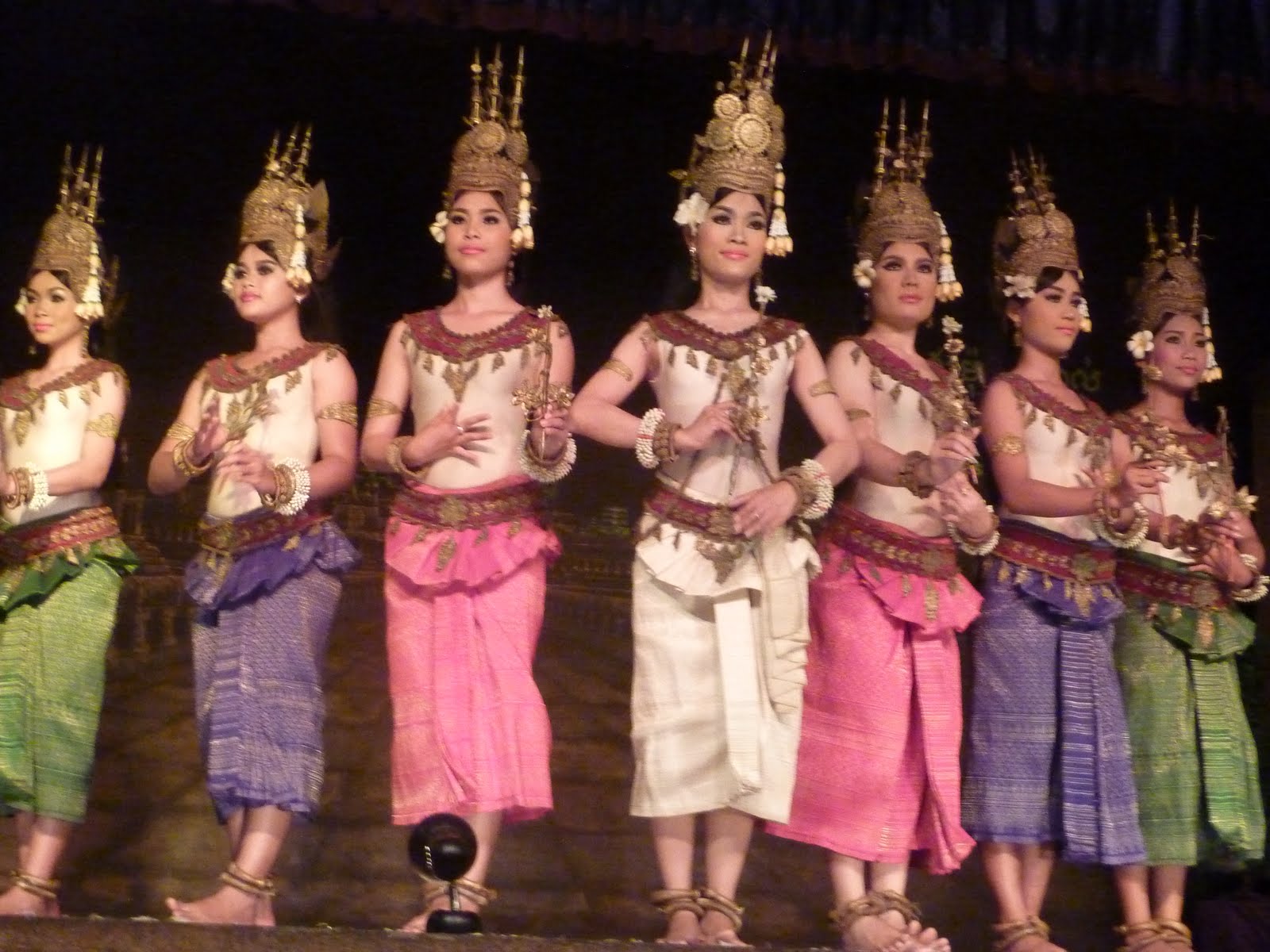 Dancing Apsara