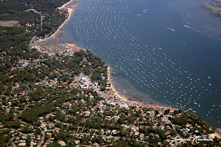 photo aerienne de la presque ile du cap ferret cote bassin