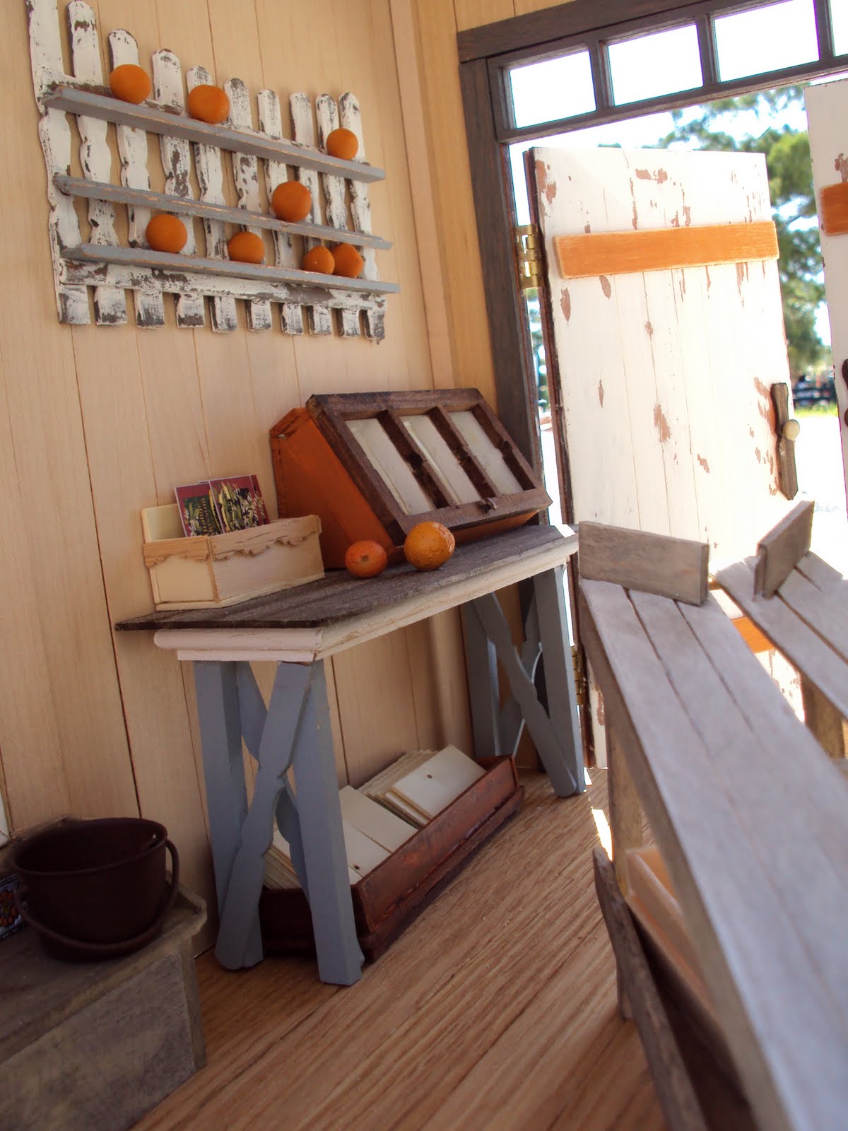 Antique Daisy Shabby Chic Shelving Tutorial