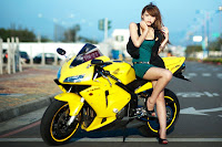 Motorcycle Sexy Girl