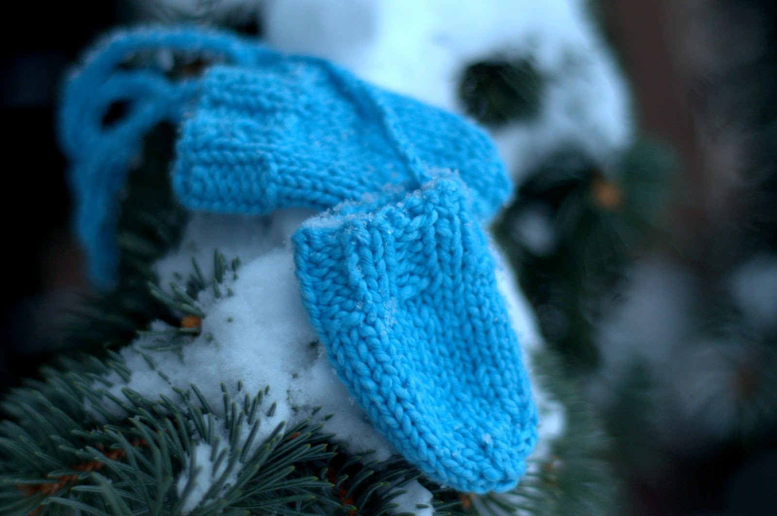 Aesthetic Nest Knitting Blue Baby Mittens on a String