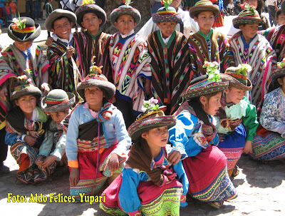 FOTO DE UNOS NIÑOS SARHUINOS - AGOSTO 2007