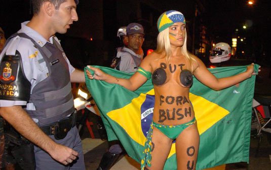 [protesta-brasil.jpg]