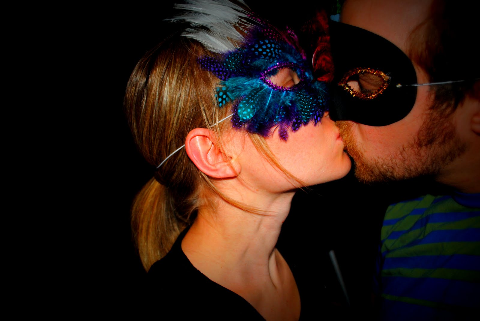 [kiss.jpg]