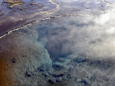 Air Panas Haukadalur Hot Springs, Islandia