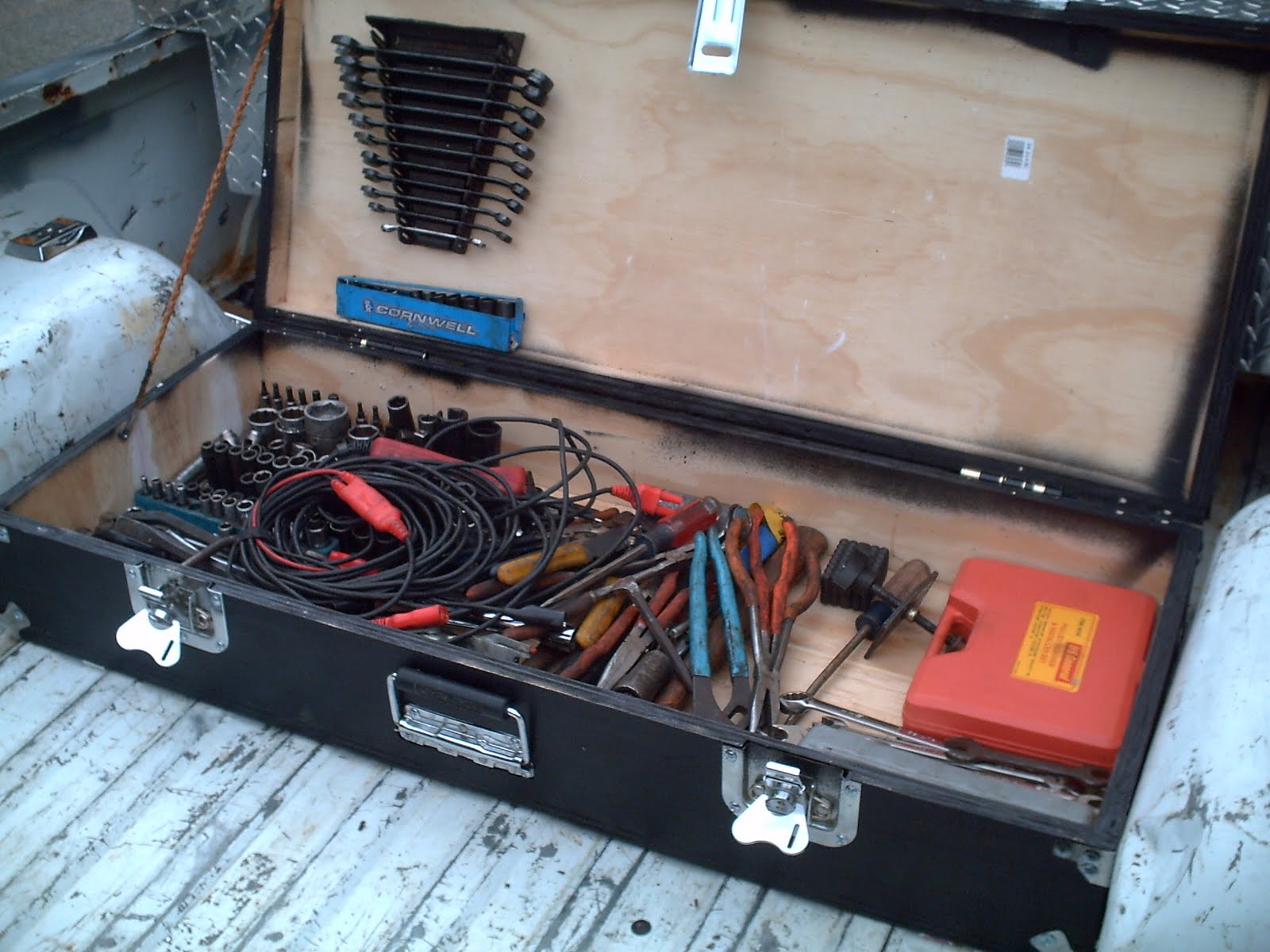 [Toolbox2-2.JPG]