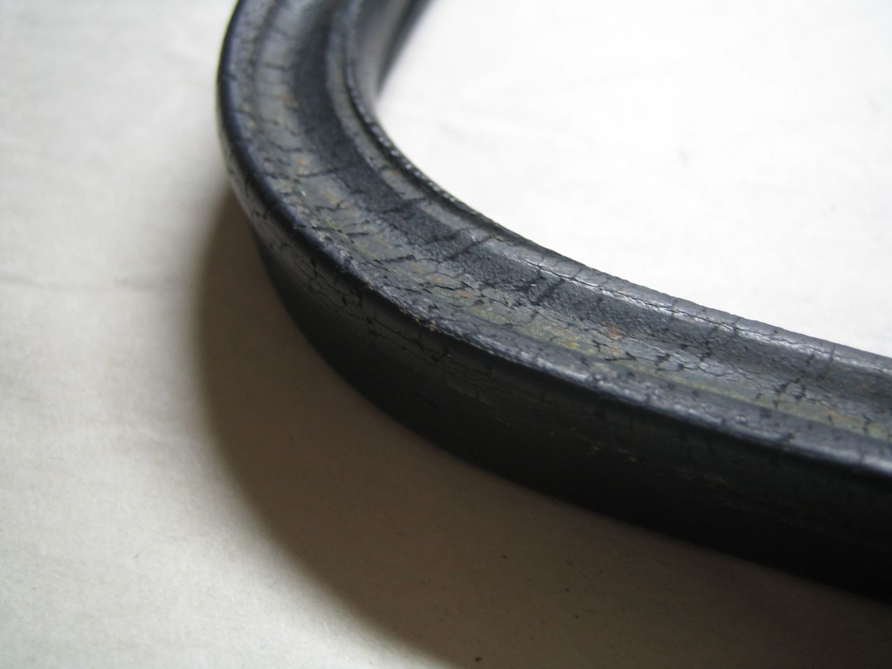 s/v Luckness Portlight gasket replacement