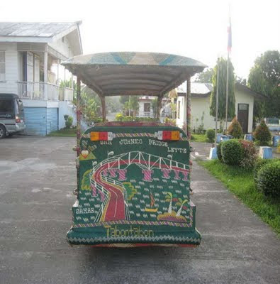 Inilah Taksi Yg Terbuat Dari Anyaman Bambu [ www.BlogApaAja.com ]